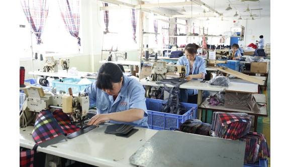 平湖市南桥箱包有限公司