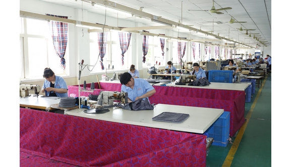 平湖市南桥箱包有限公司